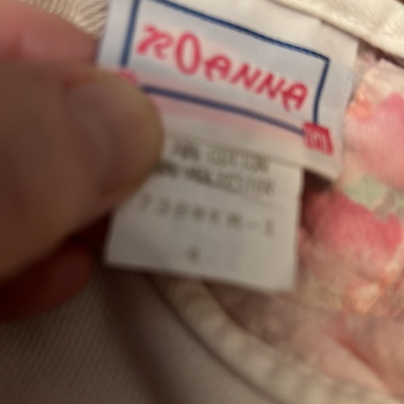 Roanna little girl size 4 pale pink and purple flowered dress - Picture 3 of 6